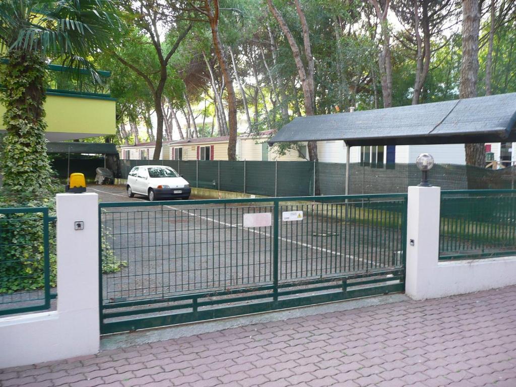 Residence Pineta - Agenzia Cocal Caorle Zewnętrze zdjęcie